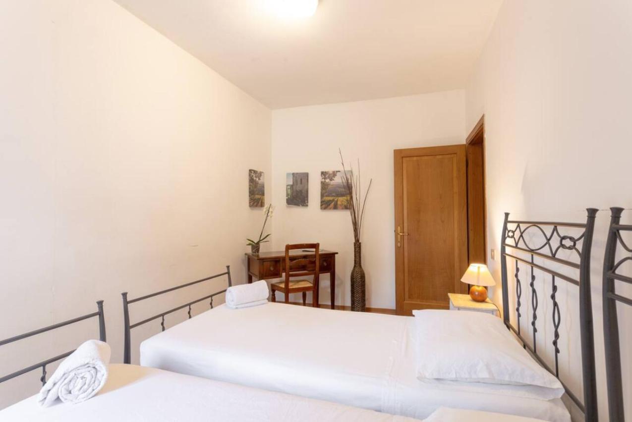 Via Ricasoli Apartment, Next To Accademia フィレンツェ エクステリア 写真